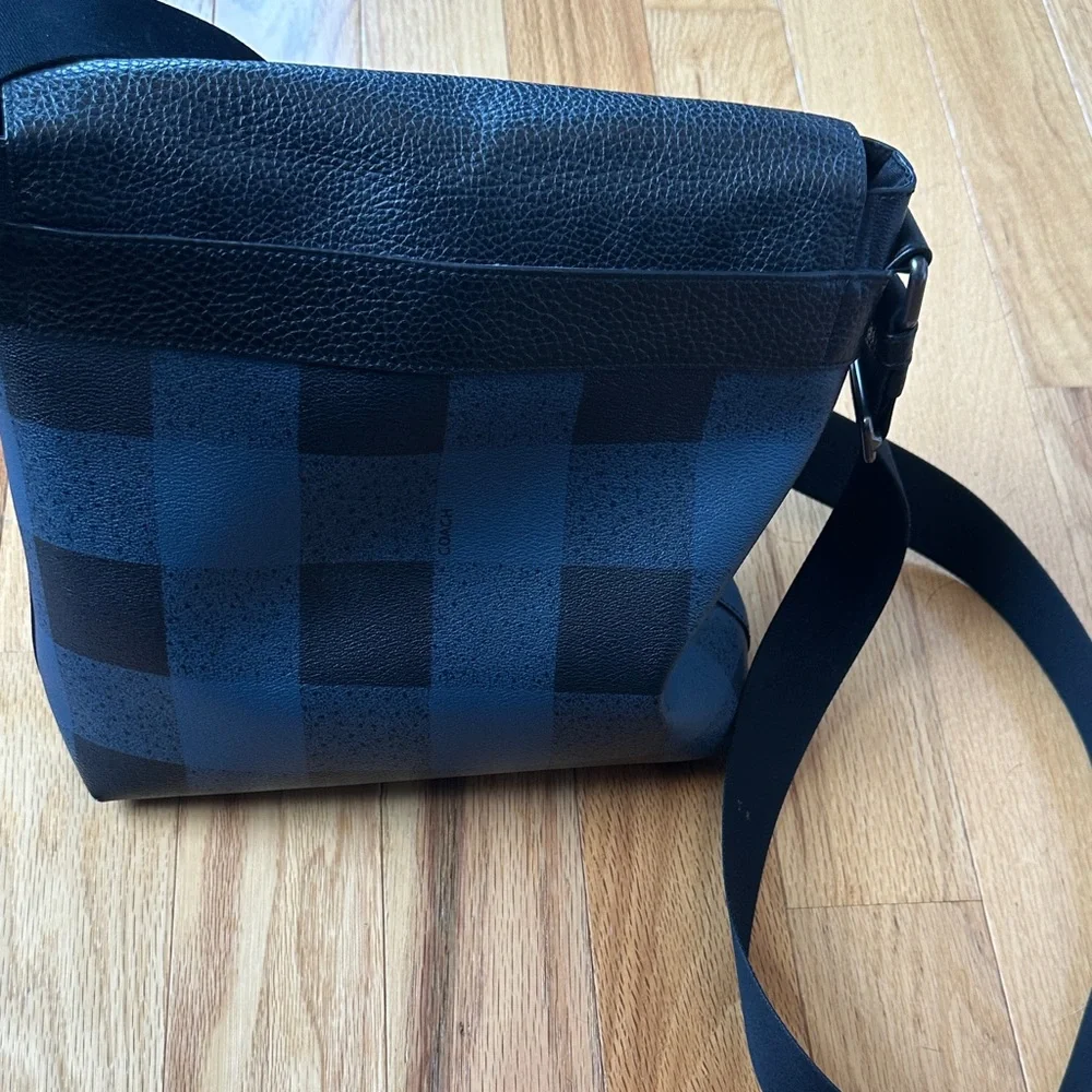 Coach Black and Navy Plaid Textured Leather Messenger Bag